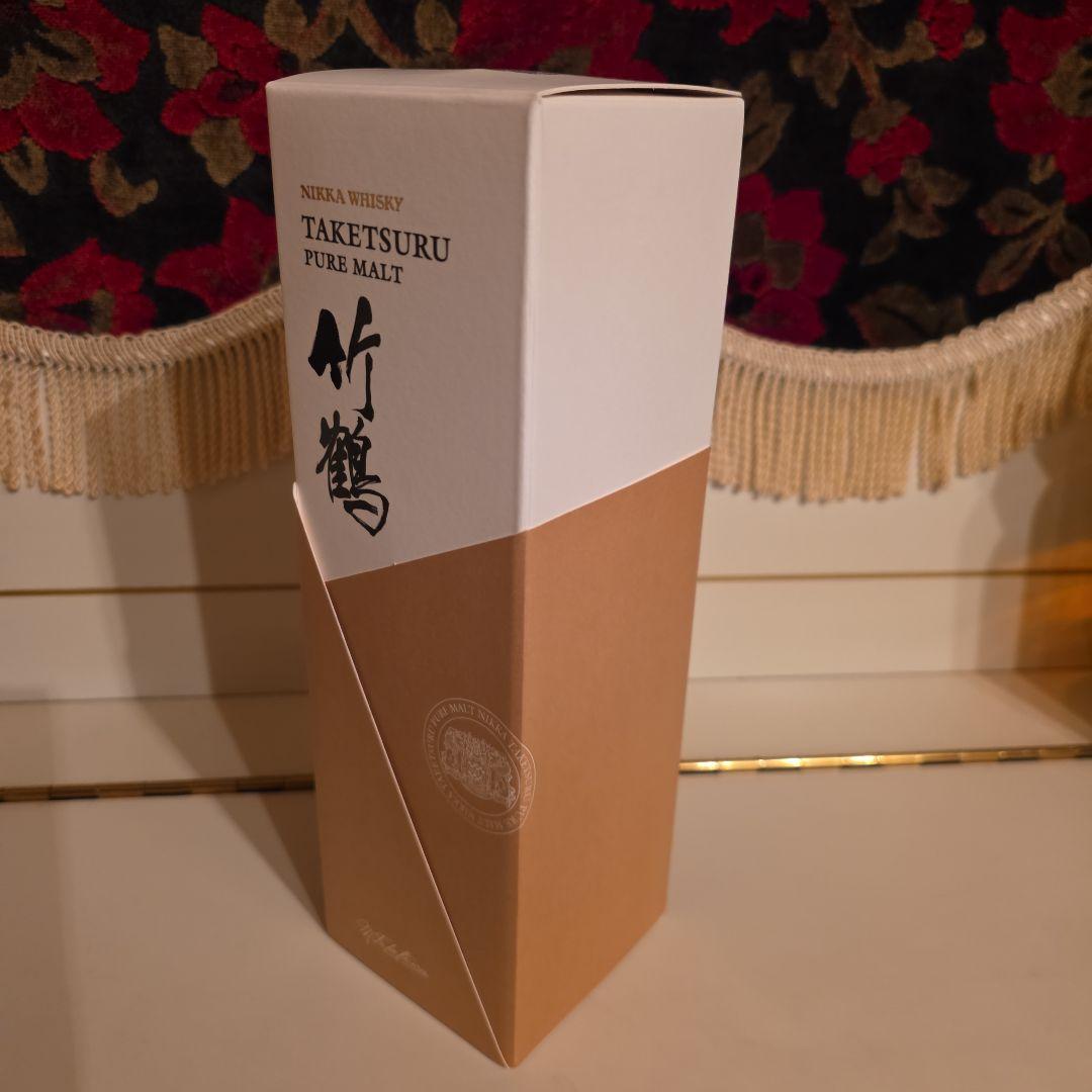 [新品] 入手困難 NIKKA 竹鶴 PURE MALT 最安値 8500円 !