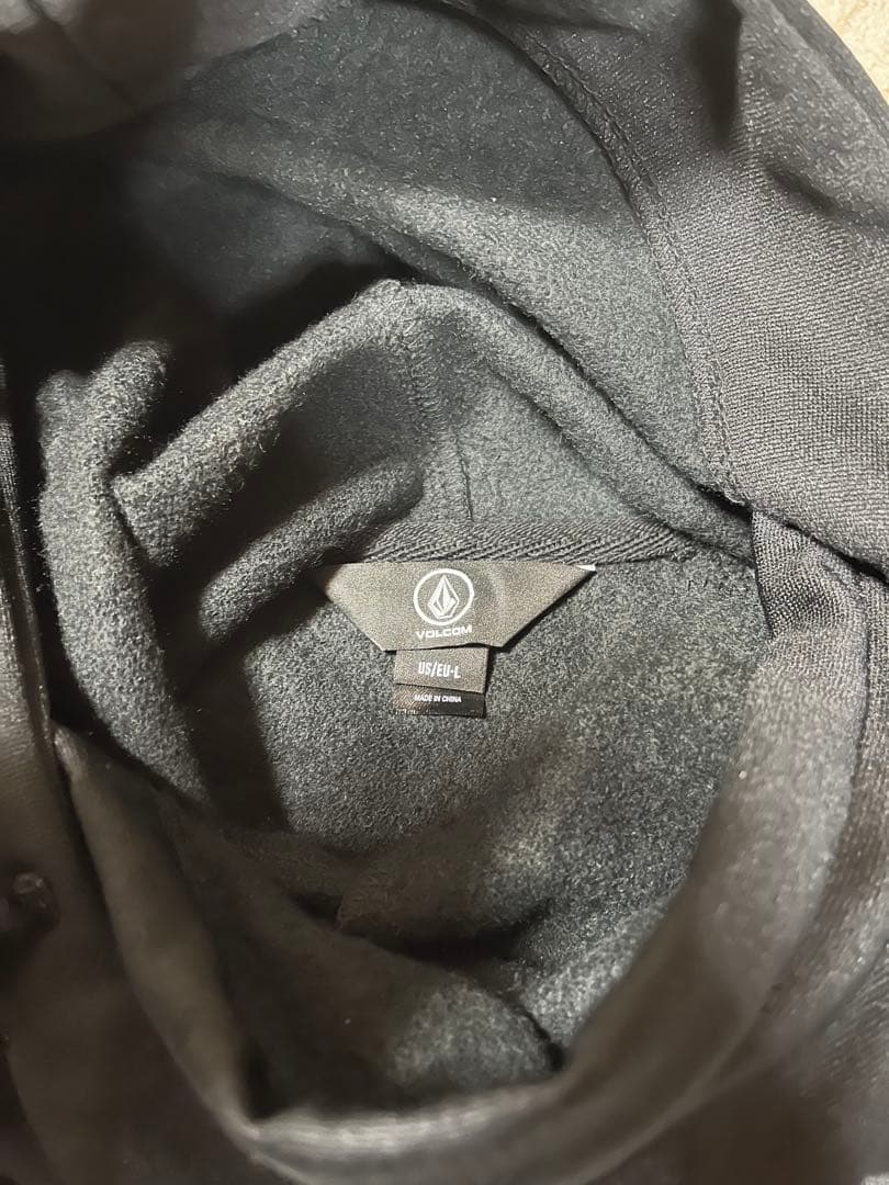 VOLCOM スノーボード　フード付きスウェットウェア　Ｌサイズセット