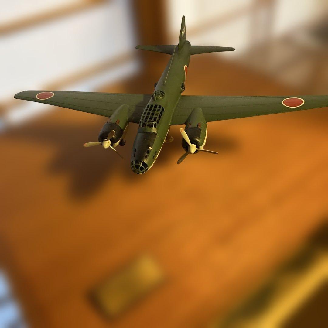 戦闘機 金属模型 一式陸攻11型 1/72 木製専用台座付き