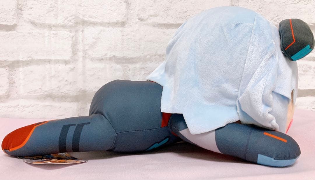 エヴァンゲリオン　綾波レイ　寝そべり　ぬいぐるみ　プラグスーツ　メガジャンボ