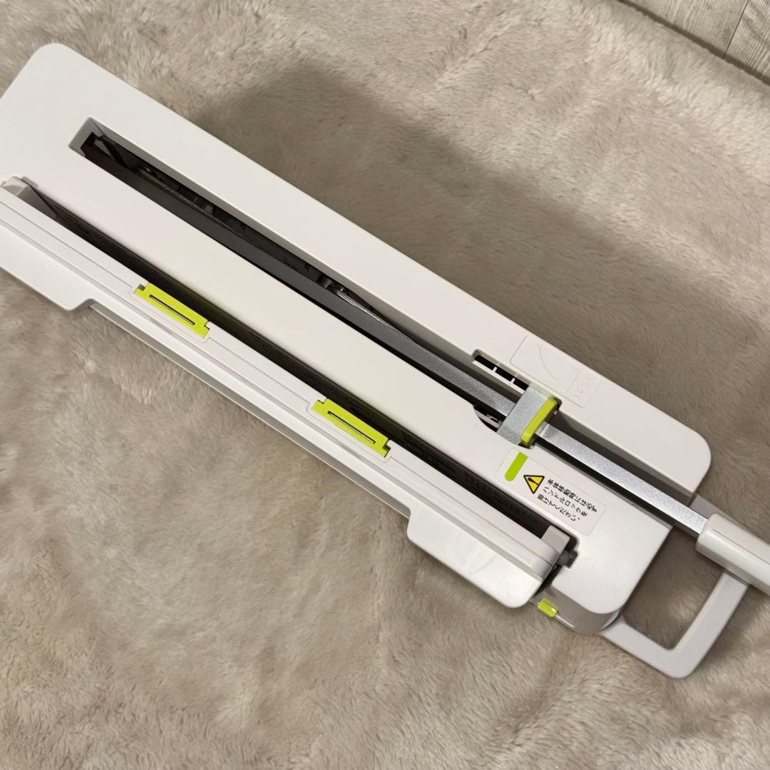 ⭐️美品⭐️PLUS コンパクト裁断機 PK-213