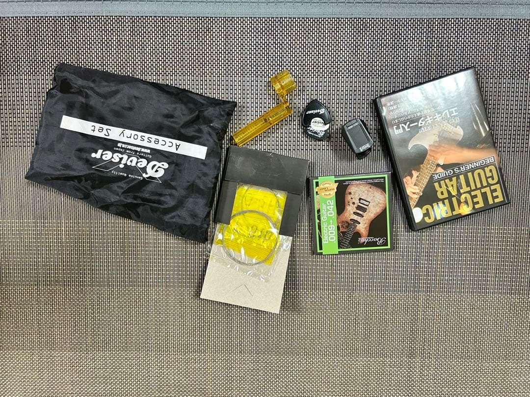 Bacchus エレキギター ホワイト