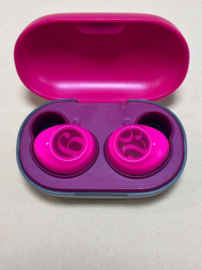 古川慎 モデル ワイヤレスイヤホン　いいねはやめてください