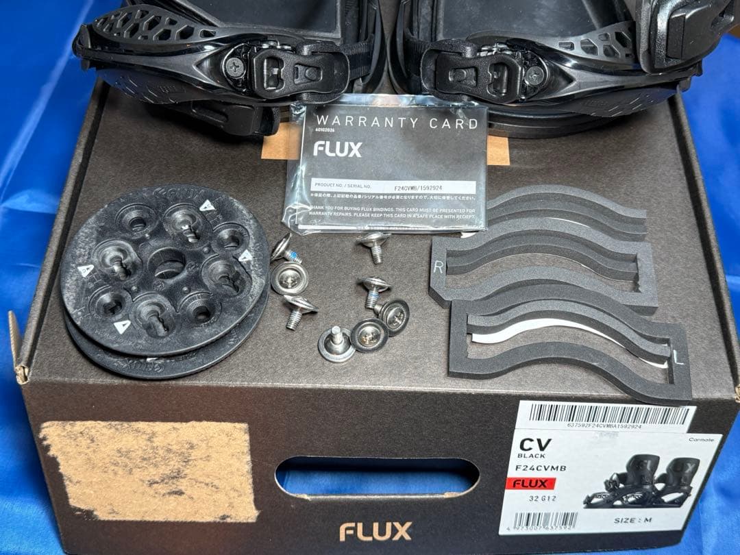FLUX CV 23/24モデル Mサイズ ブラック 美品 使用10回未満