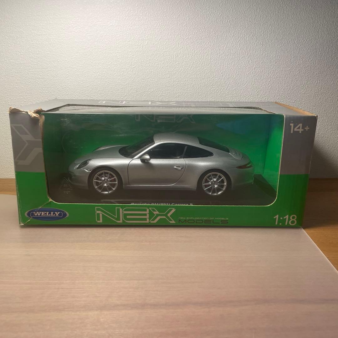 ミニカー Welly Porsche 911 (991) Carrera S 1/18