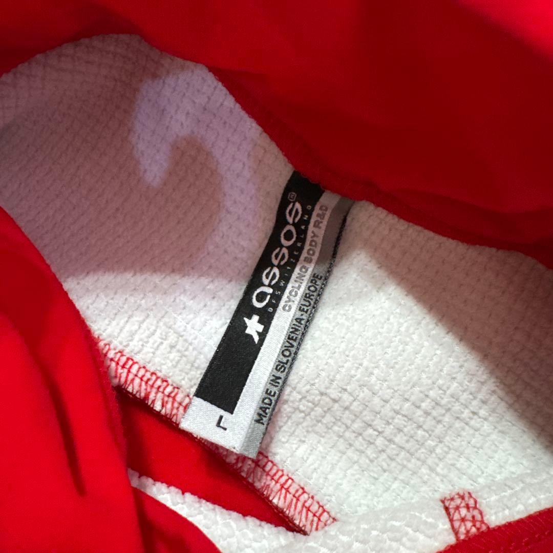 assos 赤 サイクルジャケット