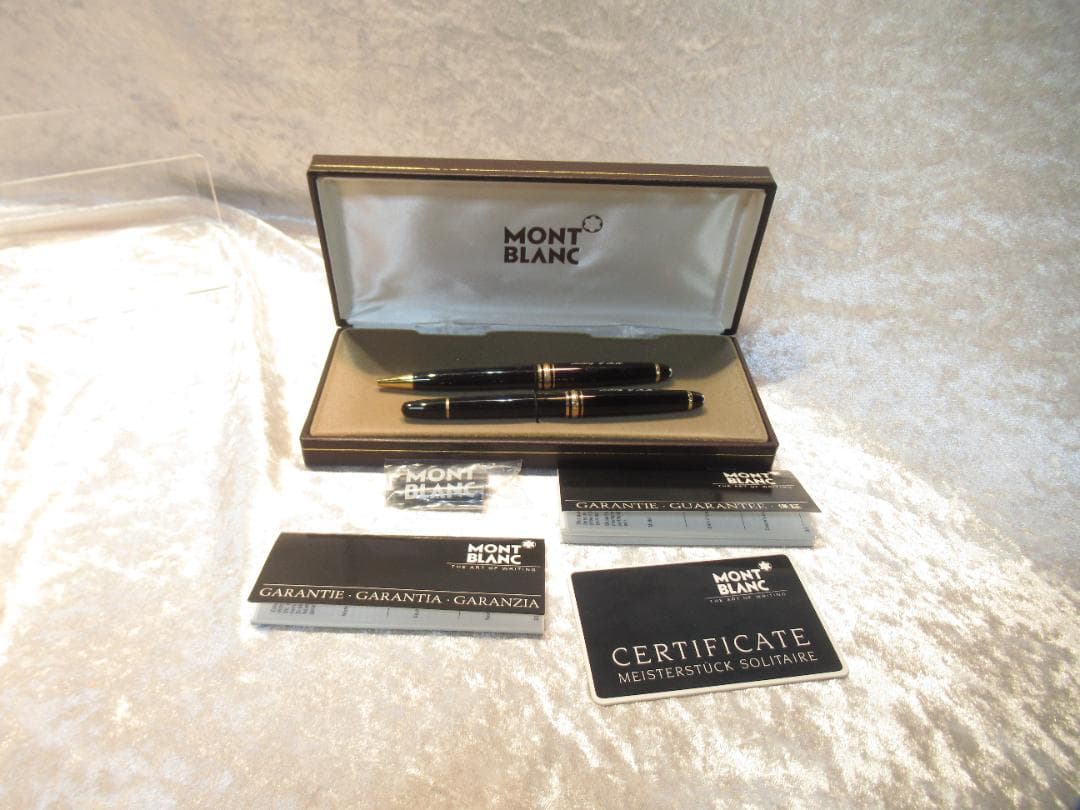 モンブランの万年筆とボールペンセット 　刻印あり