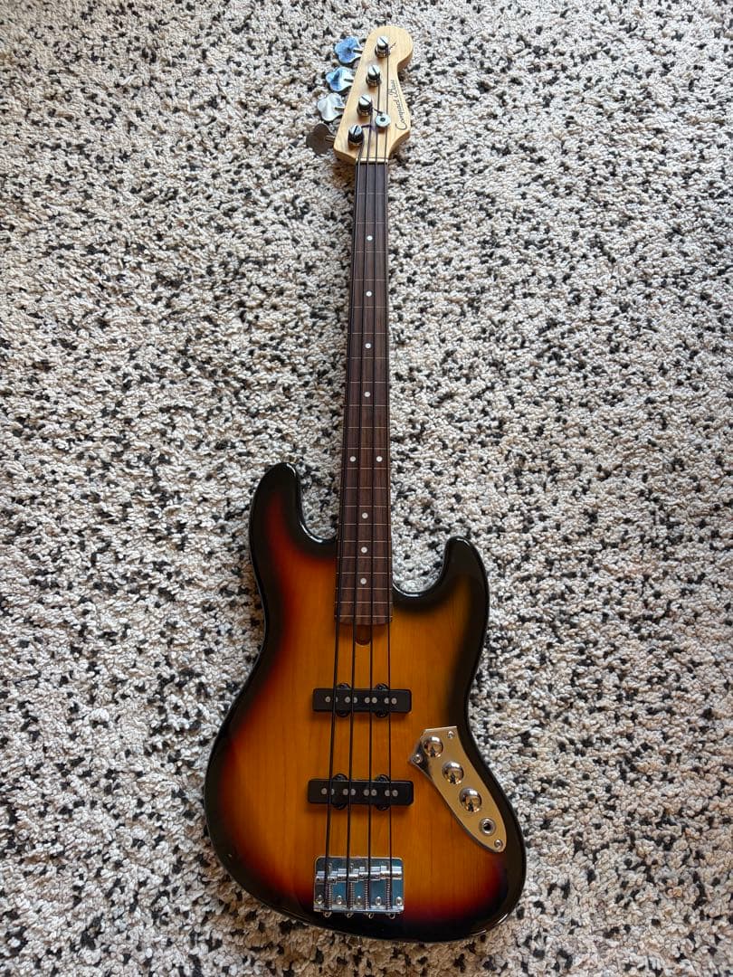 Compact Bass CJB-60s/FL ミニフレットレスジャズベース