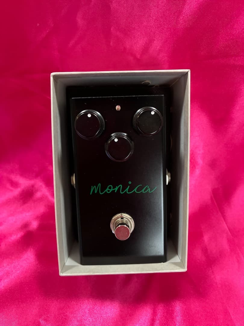 （美品：元箱付）Virtues エフェクター monica