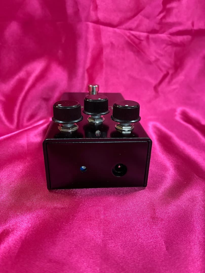 （美品：元箱付）Virtues エフェクター monica