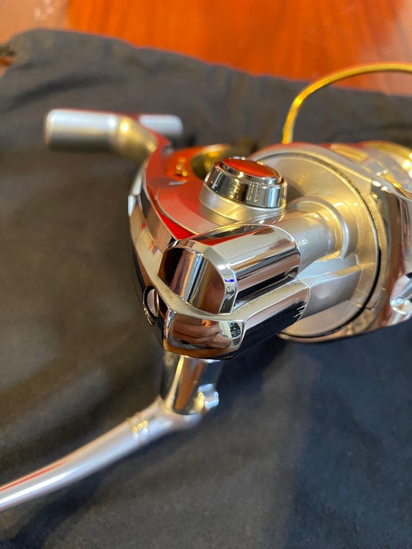 ダイワ　トーナメントISO Ｚ4000LBD