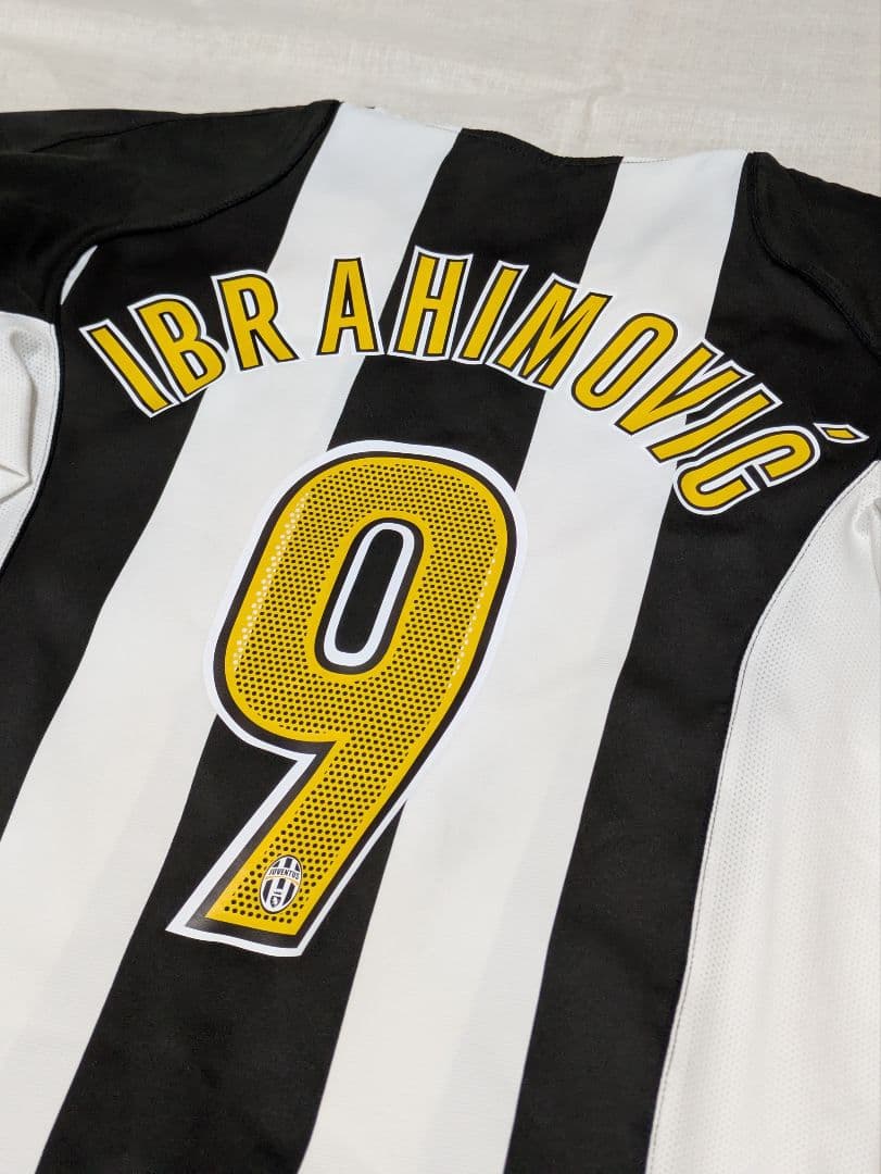 ナイキ ユベントス ユニフォーム イブラヒモビッチ 20004-05