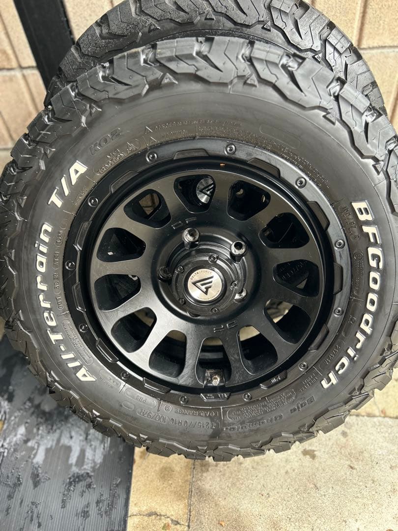 ジムニーシエラ専用デルタBFタイヤホイール5本、ホイールナット