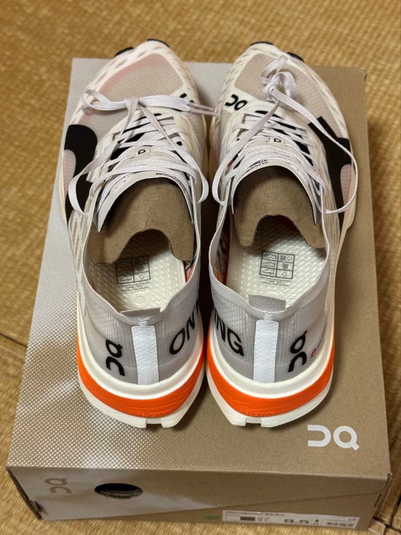 【最終値下げ】ON cloud boom strike 26.5cm 【新品】