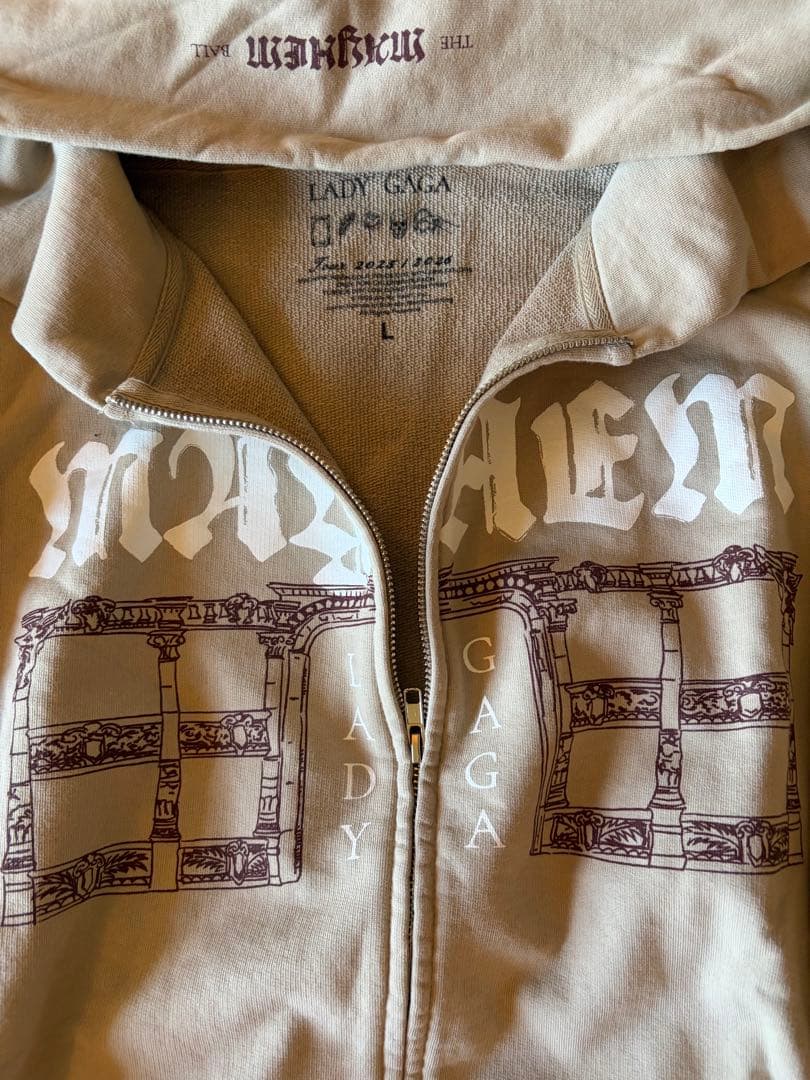 Lady Gaga The MAYHEM ZIP HOODIE　L ベージュ