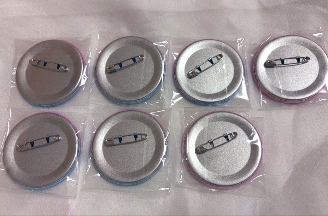 さ*△様 フラメモ ジルスチュアート 缶バッジ メロルド