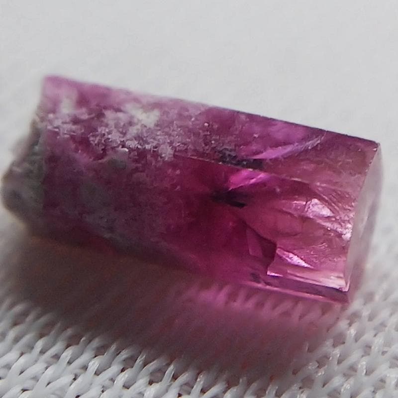 294 レッドベリル ビクスバイト レッドエメラルド 結晶 標本