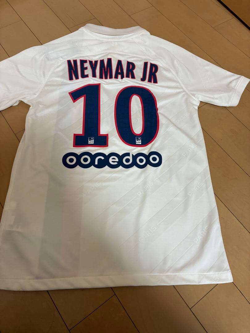 【値引き中】PSG ネイマール　NEYMAR JR 10番　シャツ　S