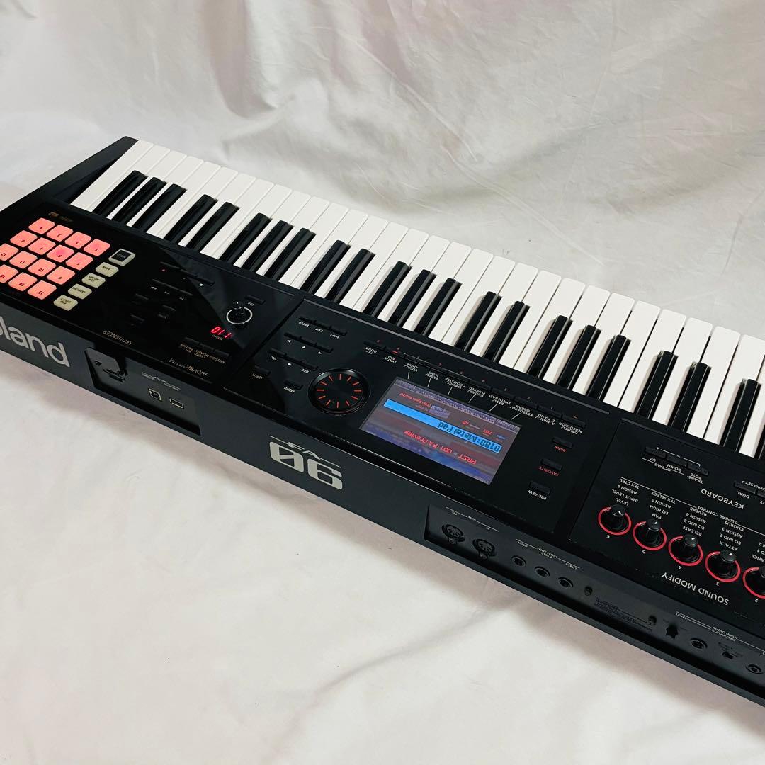 Roland FA-06 ローランド　Music Workstation