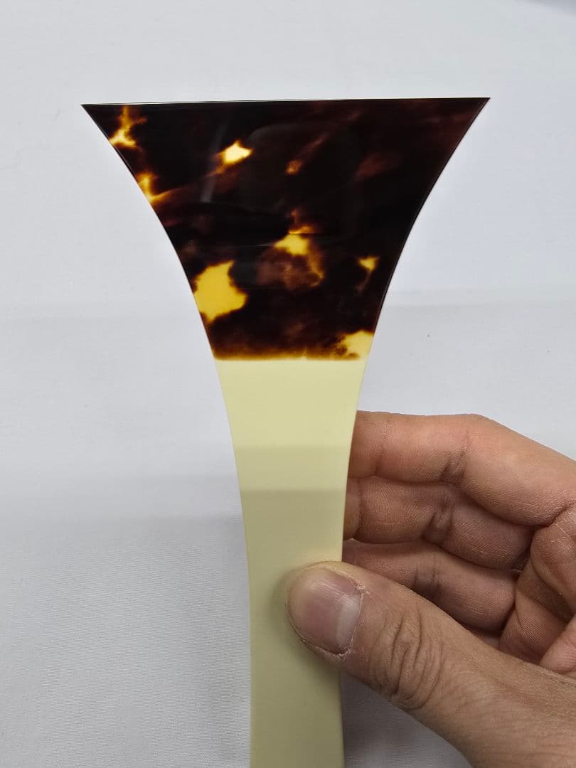 津軽三味線の撥　鼈甲