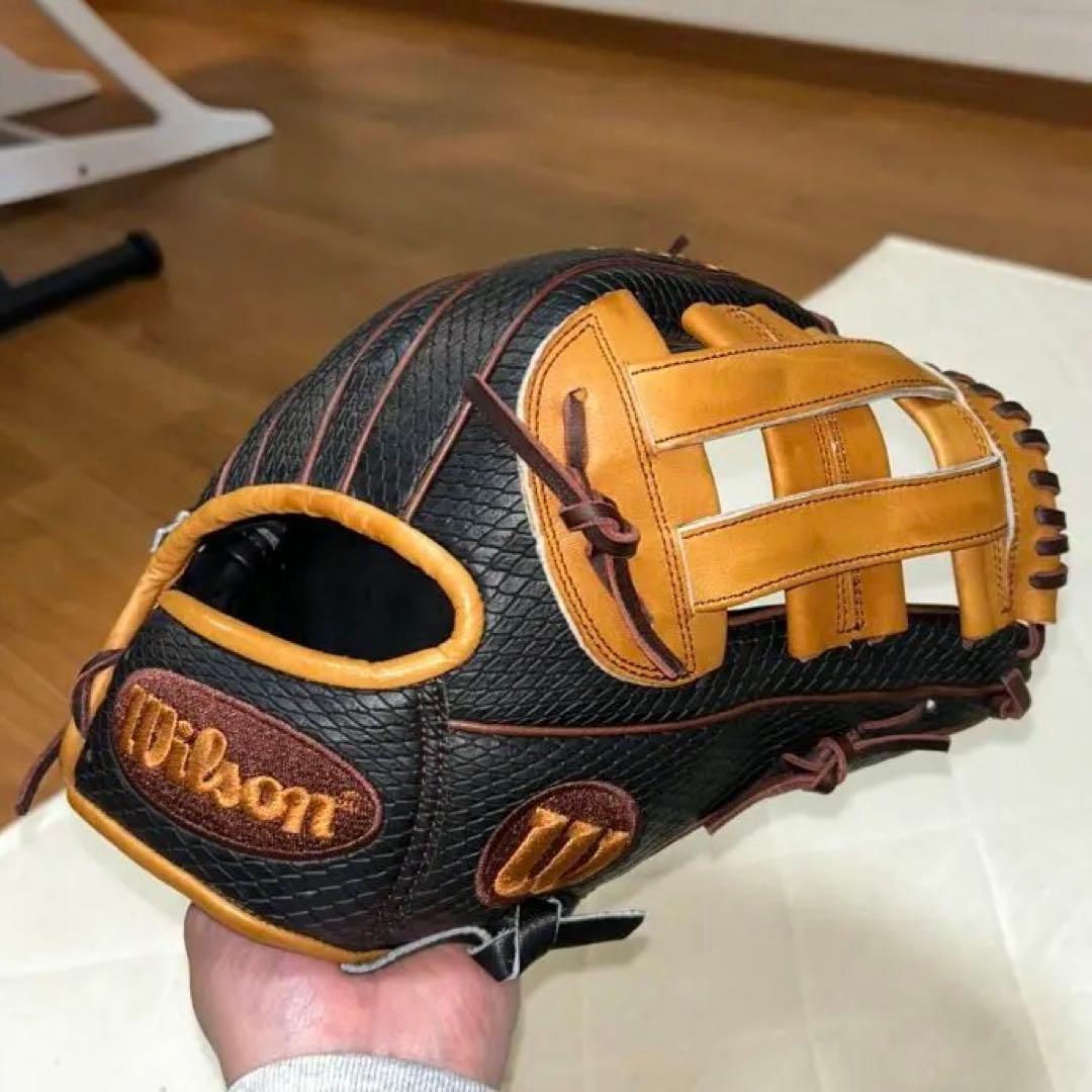 ※新品未使用　Wilson 野球用グローブ 黒/茶 右手用