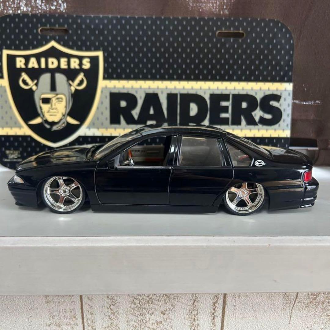 Jadaジェイダ1996 シボレー インパラSS DUB 車