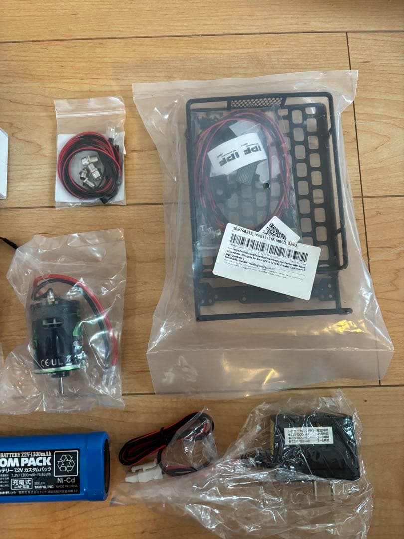 【新品！4WS！OP多数！】タミヤ CR-01 ランドクルーザー40 フルセット