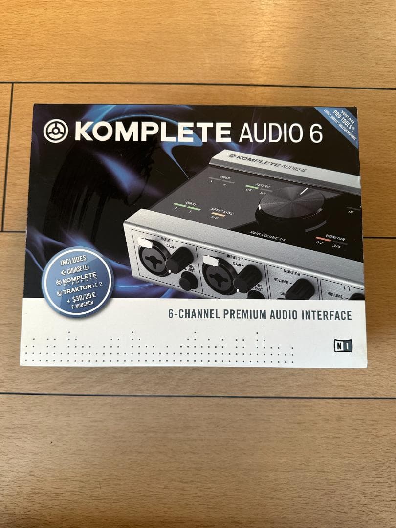 KOMPLETE AUDIO 6 USBオーディオインターフェイス
