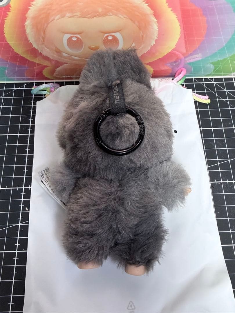 ラブブ POPMART Big Into Energy V3 IDシークレート