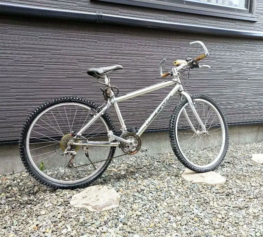 Miyata アルミ 26インチ MTB 21段ギア Local Motion