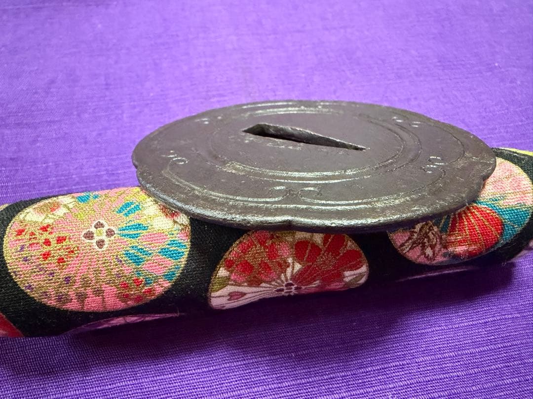 保存刀装具　無櫃孔　刀匠鐔　銘　延寿國日出　六方円相図鍔（日本刀目貫小柄小刀笄拵