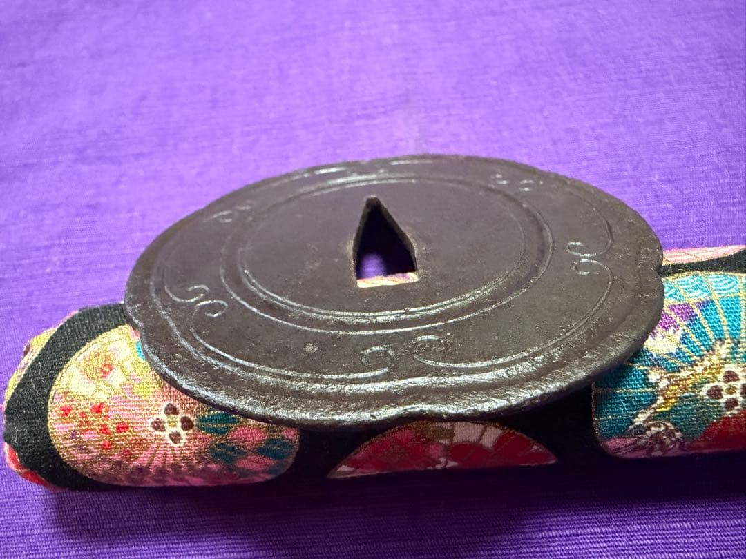 保存刀装具　無櫃孔　刀匠鐔　銘　延寿國日出　六方円相図鍔（日本刀目貫小柄小刀笄拵