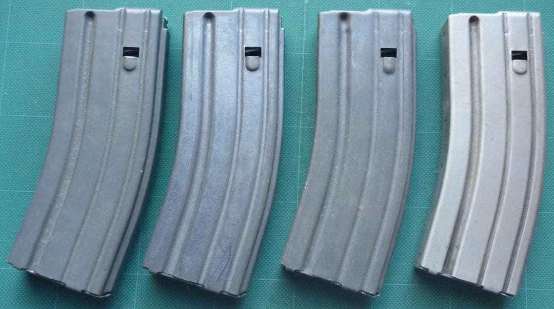 米軍実物 1968年製造 M16（AR-15）Colt製 30連マガジン