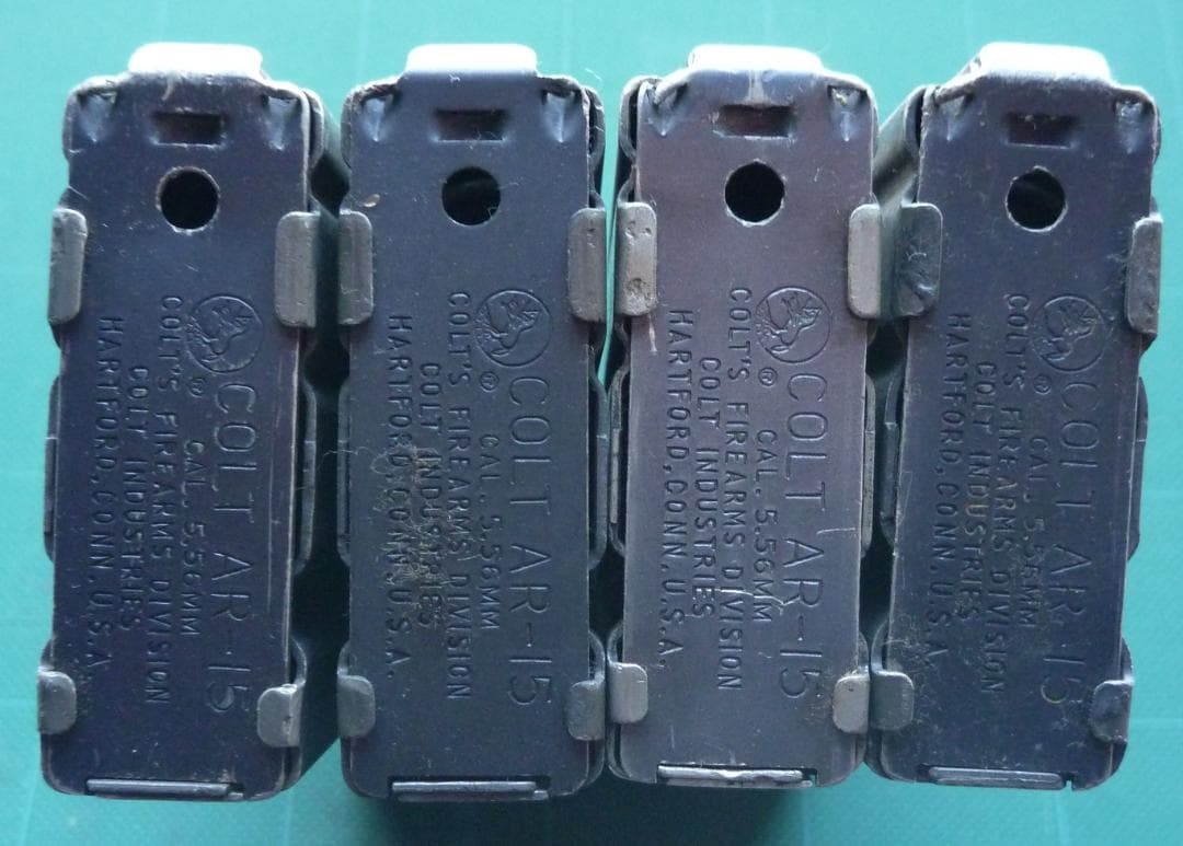 米軍実物 1968年製造 M16（AR-15）Colt製 30連マガジン