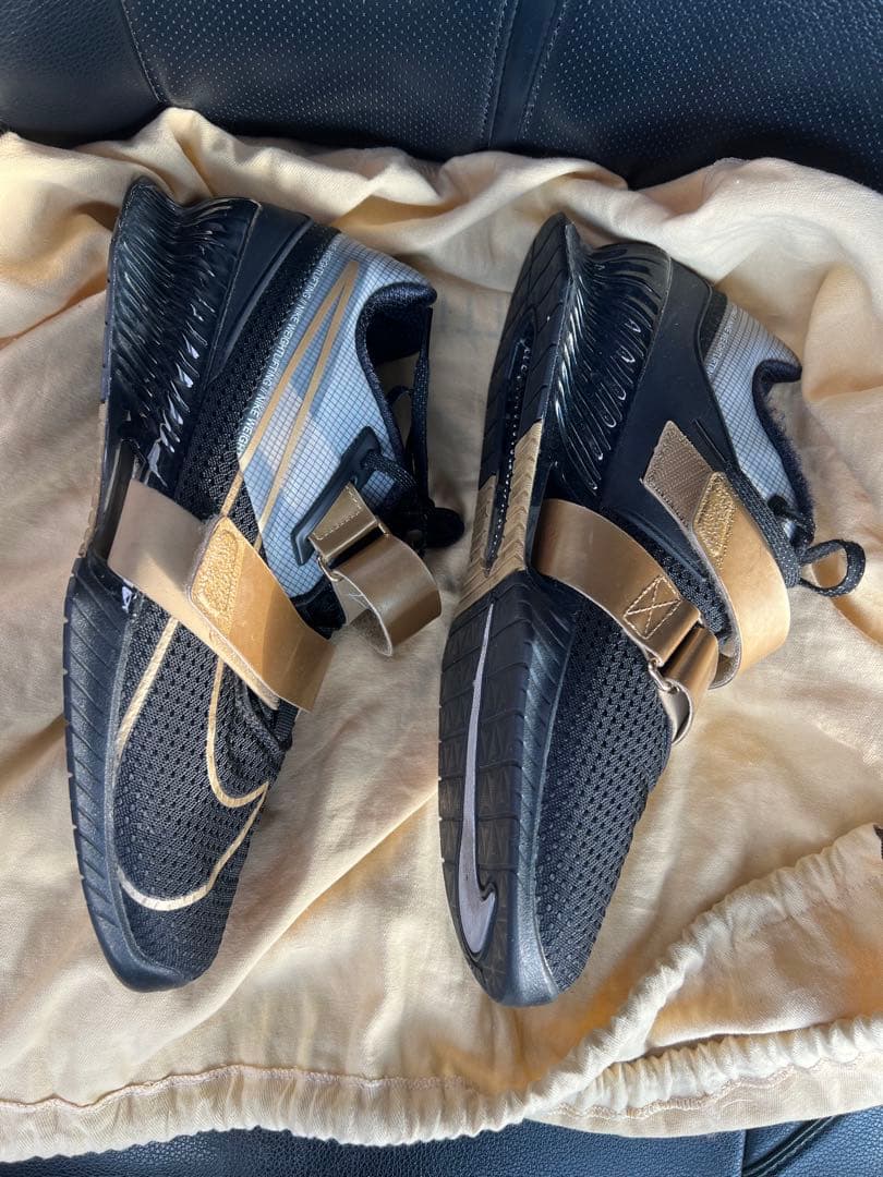 NIKE ロマレオス4 日本未発売 ウェイトリフティング　スクワットシューズ