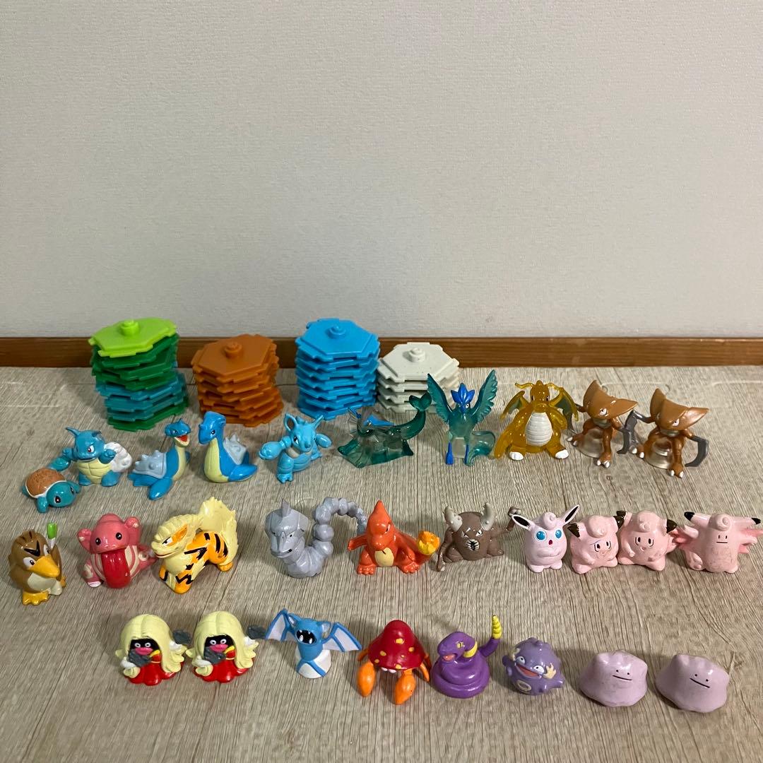 【大量】ポケモン　ガチャ　ミニフィギュア　フルカラースタジアムなど　当時物