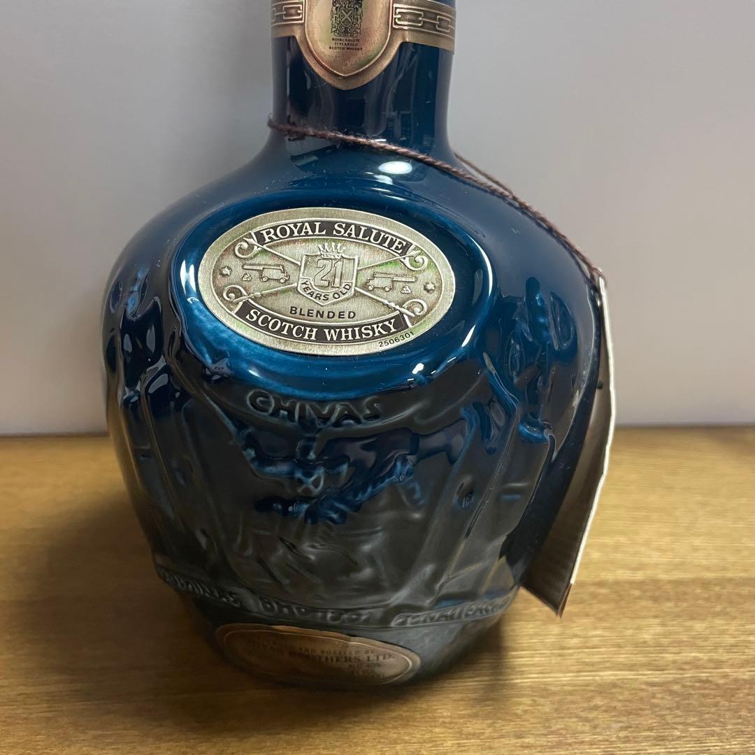 【未開封】ロイヤルサルート　21年　スコッチウイスキー　青ボトル　箱・袋付き