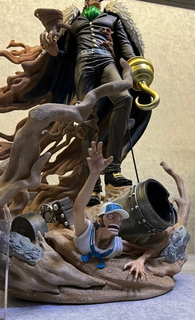 ワンピース  サー·クロコダイル フィギュア ガレージキット