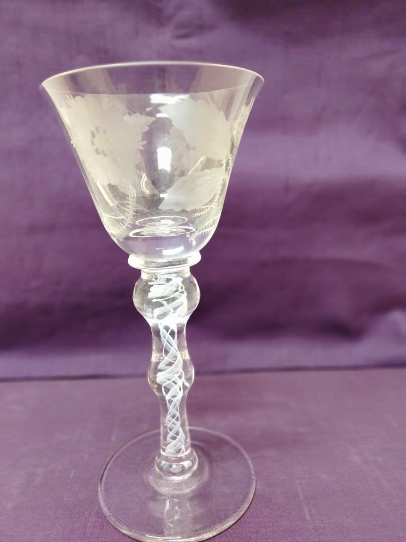 ま*る様 【最終お値引きです】ベネチア【ツイストグラス】バカラ　ガラス　ワイン