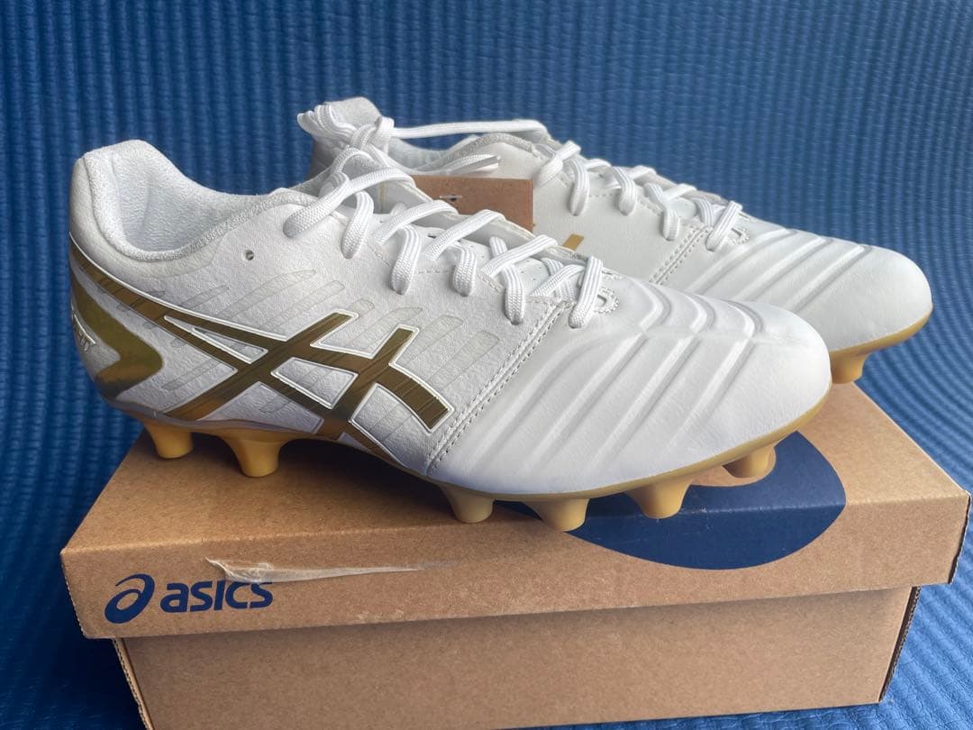 新品[アシックス] サッカースパイク DS LIGHT 24.0cm