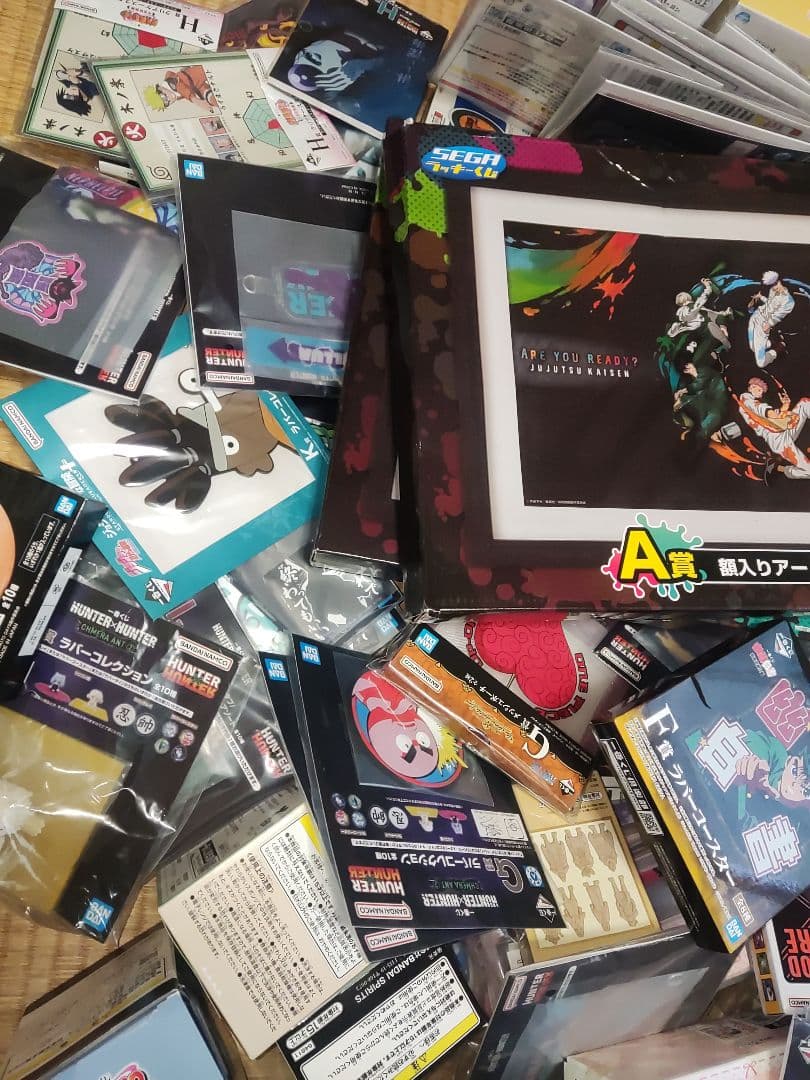 アニメグッズ　超大量まとめ売り　（ダンボール120サイズ程度）