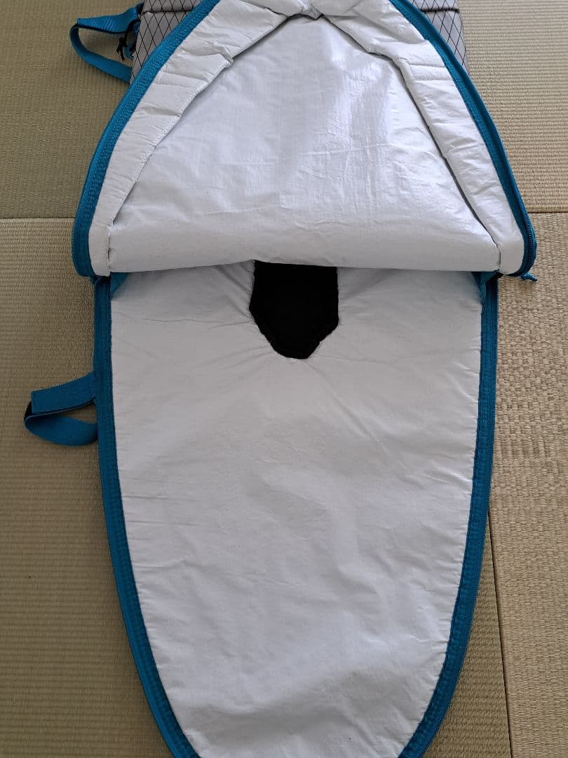 サーフボード　JUSTICE Carroll　トライフィン　ハードケース 付き