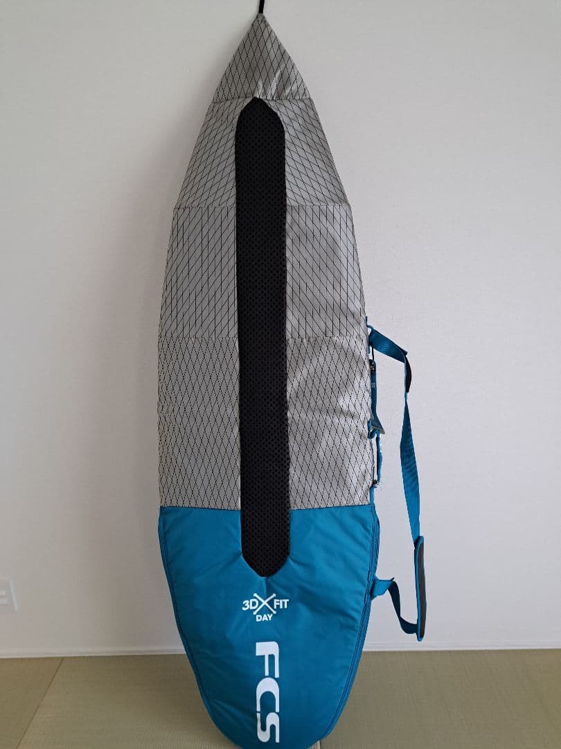 サーフボード　JUSTICE Carroll　トライフィン　ハードケース 付き