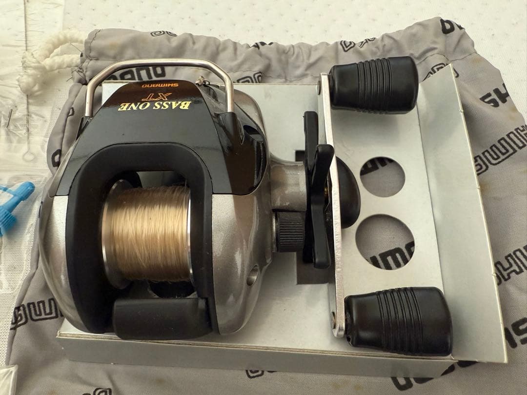 バスワンXT ベイトリール　BASS ONE XT