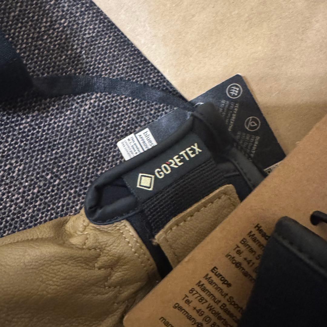 未使用　マムート　MAMMUT グローブ　手袋　アイガーグローブ　ゴアテックス