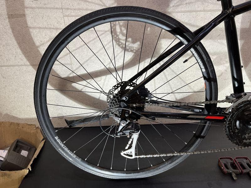 TREK　FX 3 M disc 油圧ディスクブレーキ　2019