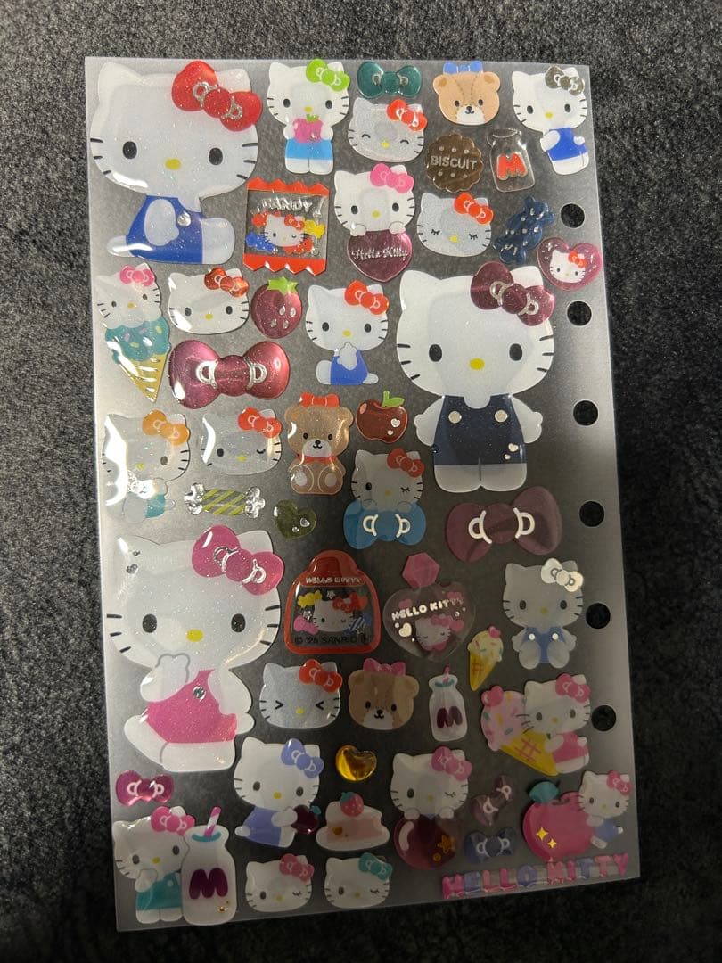 ボンボンドロップシール　国内正規品　たまごっち　サンリオ　ちいかわ　シール帳