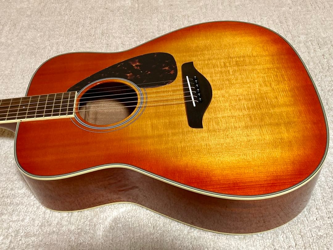美品 メンテ済 超低弦高 ヤマハ FG820 オータムバースト おまけ付 新品弦