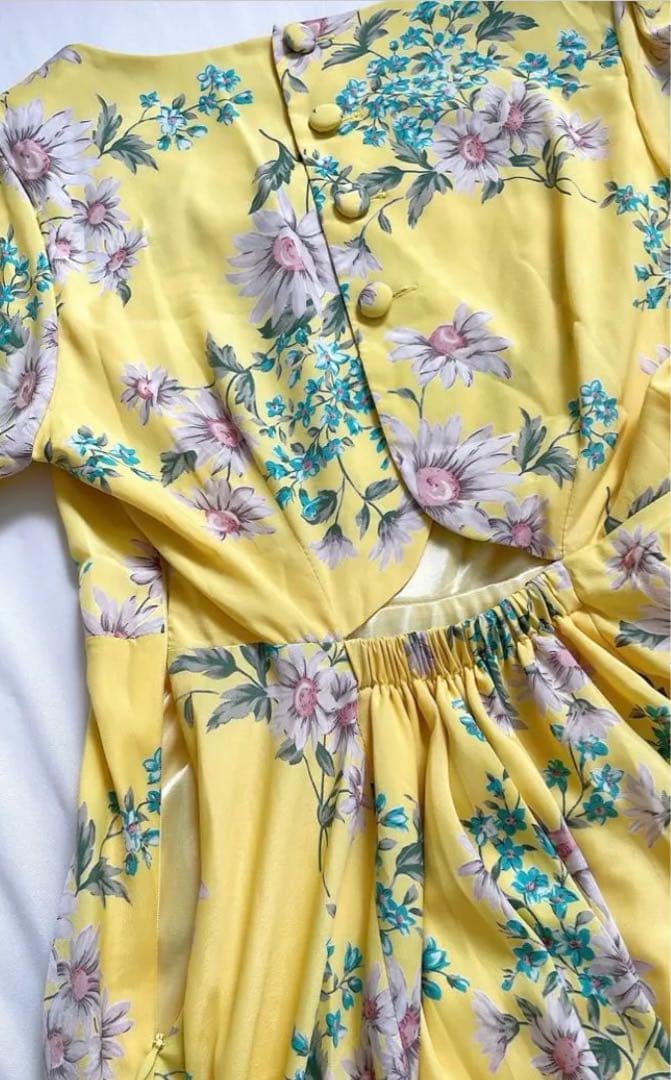 IU 2013 ファンミーティング　衣装ワンピース