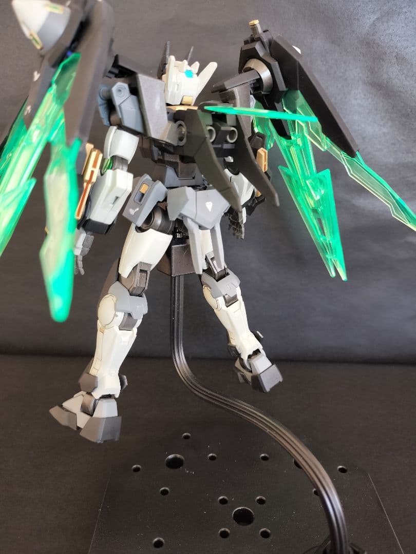 ガンダムダブルオーダイバーアーク　ガンダムブレイカー４塗装　GUNDAM 全塗装